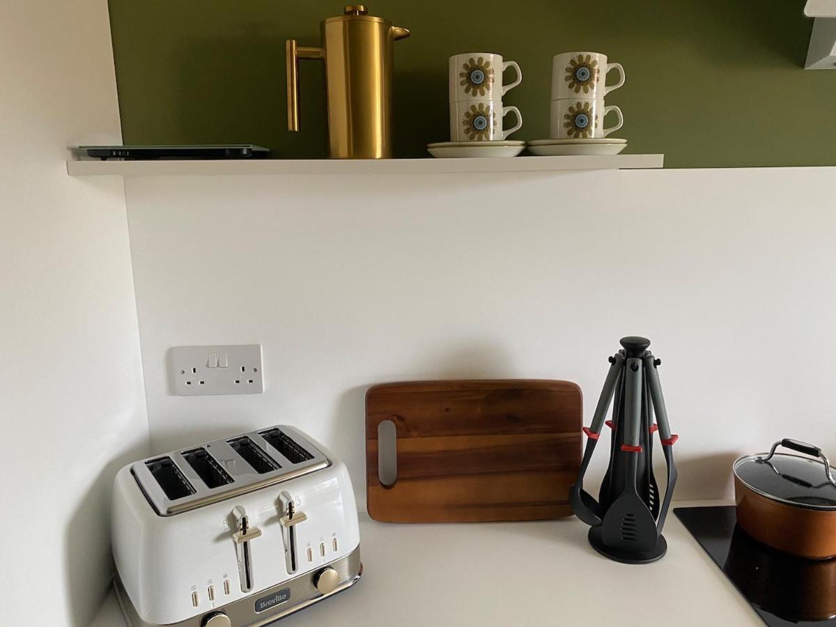 Arbroath Luxury Apartment In Mcm Style Екстериор снимка