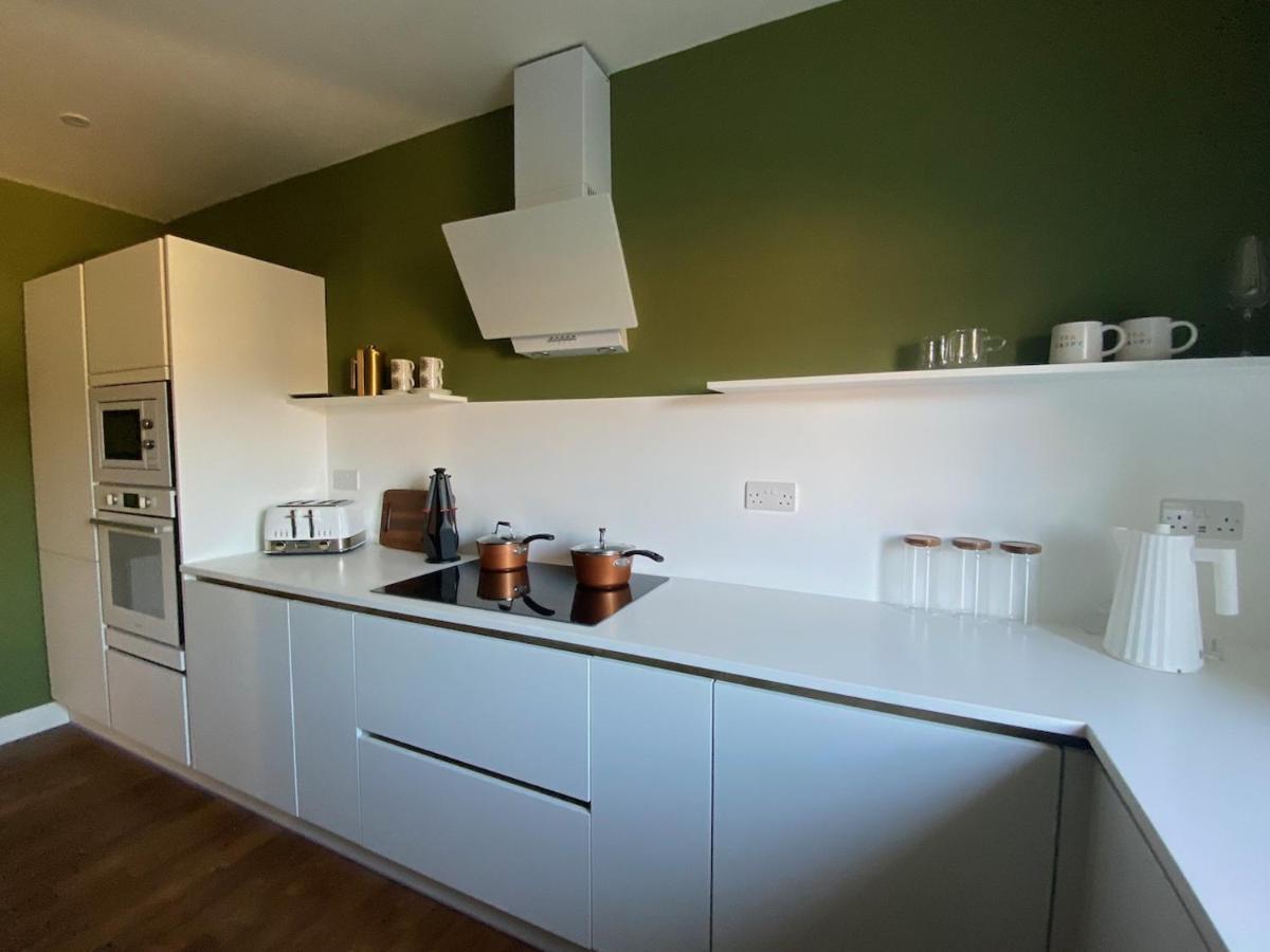 Arbroath Luxury Apartment In Mcm Style Екстериор снимка