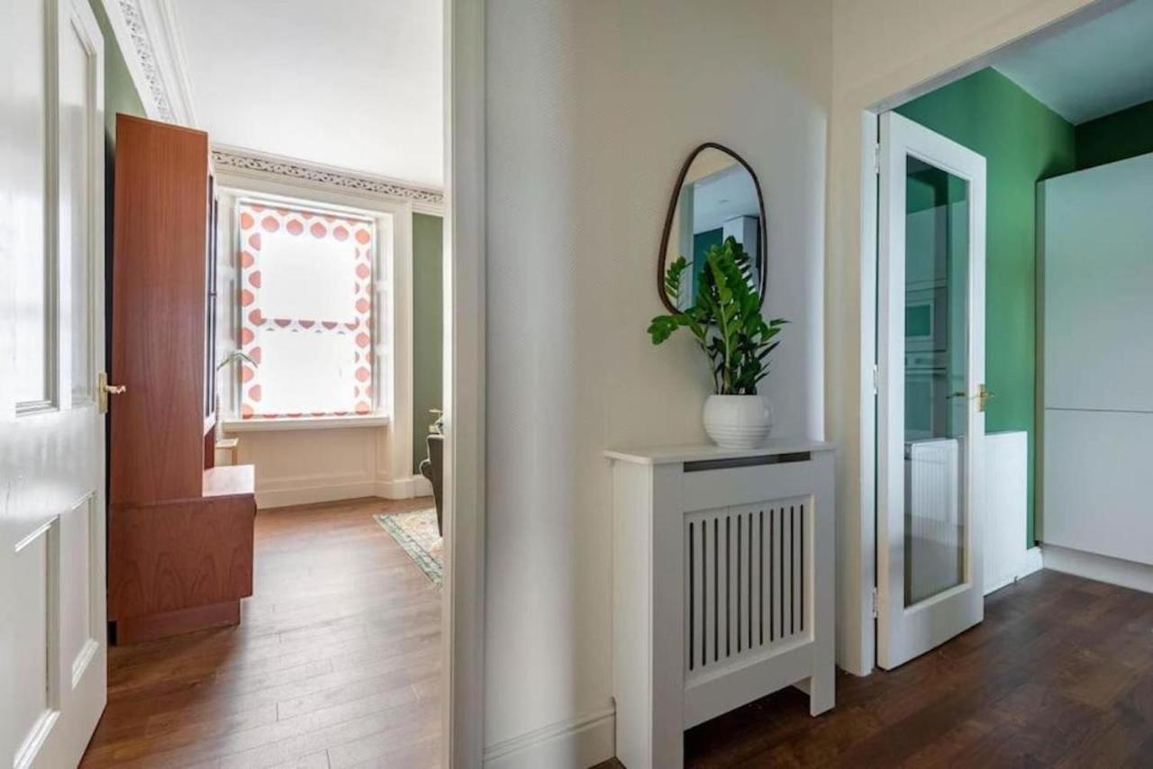 Arbroath Luxury Apartment In Mcm Style Екстериор снимка