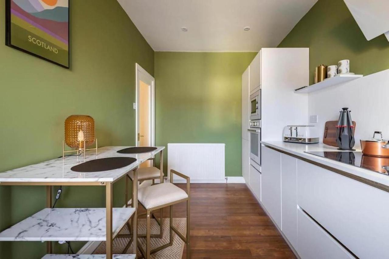 Arbroath Luxury Apartment In Mcm Style Екстериор снимка