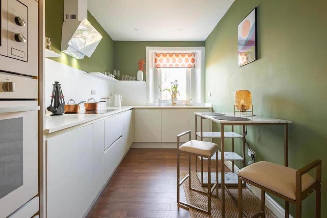 Arbroath Luxury Apartment In Mcm Style Екстериор снимка